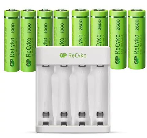 GP Recyko E411 charger 4x AA 2100mAh og 4x AAA 850mAh batterier