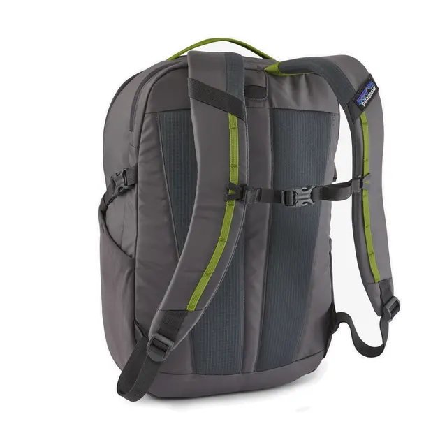 Patagonia Refugio Day Pack 26L Grey Romslig Fair Trade dagstursekk 