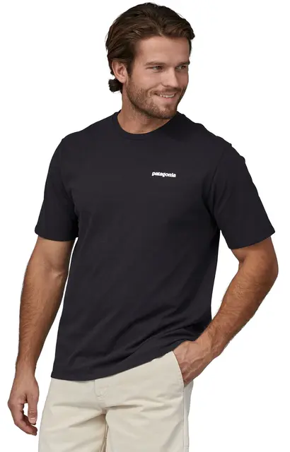 Patagonia M P-6 Logo Responsibili-Tee S Black T-skjorte med patagonia logo 