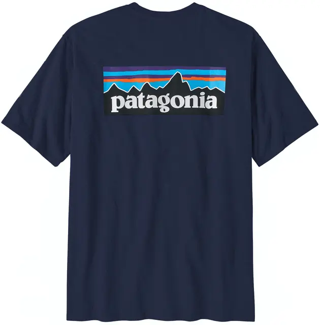 Patagonia M P-6 Logo Responsibili-Tee M Classic Navy T-skjorte med patagonialogo 